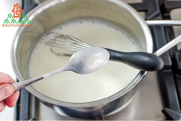 Cách làm kem từ sữa tươi không cần máy