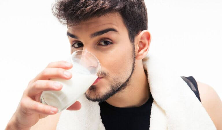 uống sữa tươi không đường có tăng cân không