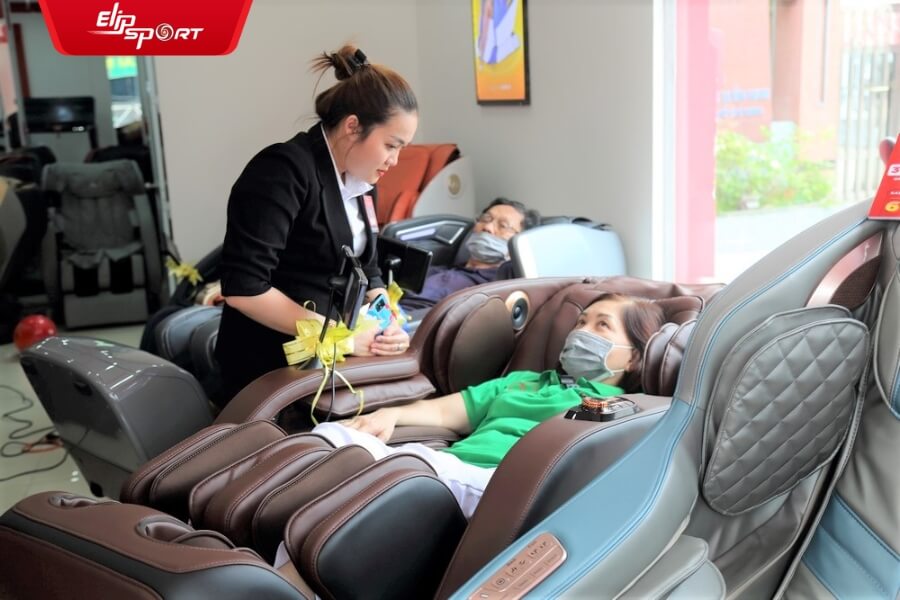 Dịch vụ dùng thử và trải nghiệm miễn phí các mẫu ghế massage tại Elipsport Thái Nguyên