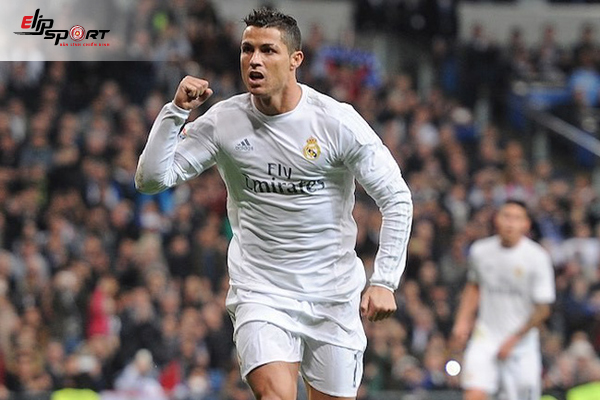Tóm Tắt Lịch Sử Bóng Đá Của Ronaldo - Siêu Sao Bóng Đá