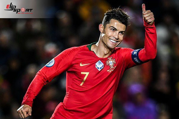 Tóm Tắt Lịch Sử Bóng Đá Của Ronaldo - Siêu Sao Bóng Đá