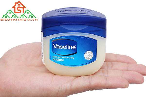 dùng vaseline dưỡng môi có tốt không