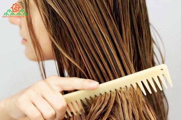 cách làm tóc khô nhanh mà không cần sấy