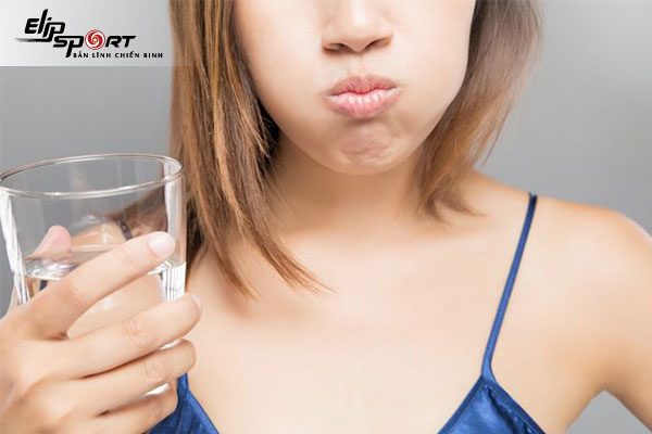 cách vệ sinh tai khi bị viêm tai giữa