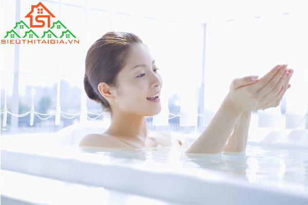 ốm có nên tắm không