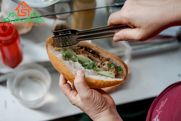 ăn bánh mì có nổi mụn không