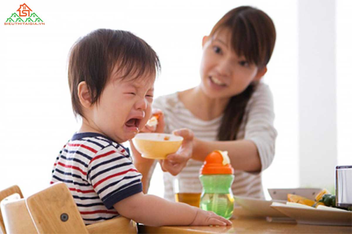 thực đơn cho bé 15 tháng tuổi suy dinh dưỡng