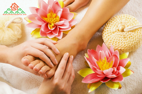 cách massage chân chữa bệnh