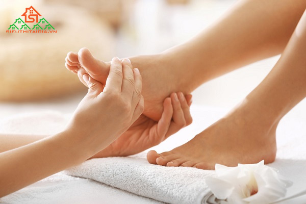 Cách massage cho người bị tai biến
