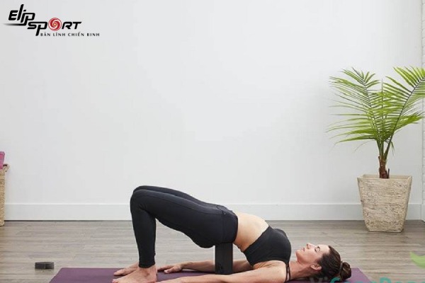 yoga trị liệu cột sống