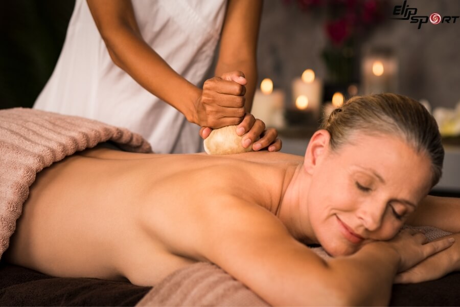 massage Ấn Độ thảo dược loại bỏ độc tố