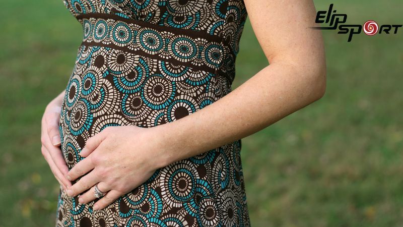 Bà bầu có thai kỳ 3 tháng nên tránh ngồi ghế massage