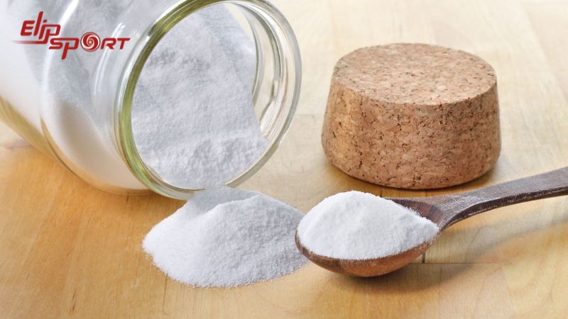 Baking soda có tác dụng làm sạch da đầu, loại bỏ dầu thừa và bụi bẩn, giúp tóc chắc khỏe và bóng mượt