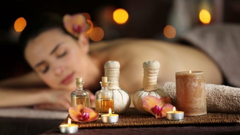 Massage thảo dược phù hợp cho đối tượng nào?