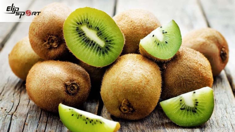 Làm trắng da bằng trái kiwi