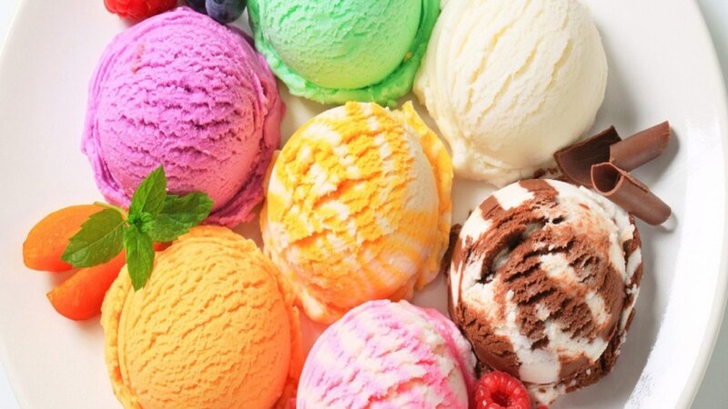 Ăn quá nhiều kem có thể bị tăng cân