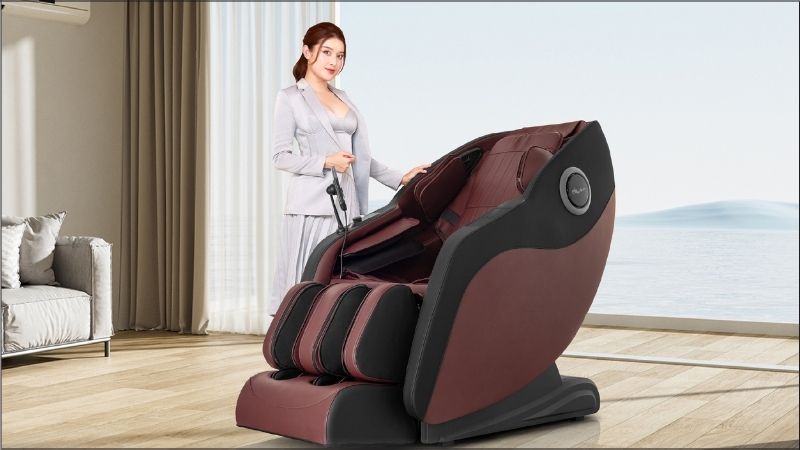 Sử dụng ghế massage giúp người dùng thư giãn vùng lưng, đùi, bàn chân
