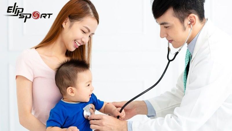 bé bị chân vòng kiềng