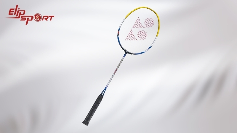 Yonex Nanospeed 9000 có thiết kế ấn tượng Yonex Nanospeed 9000 có thiết kế ấn tượng và sang trọng