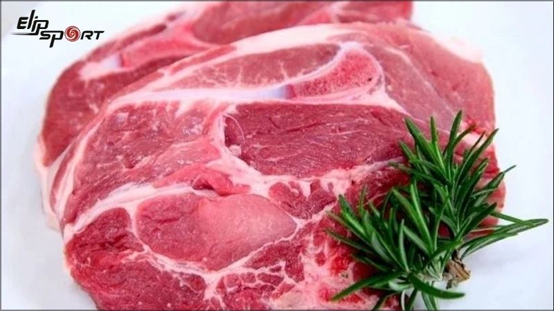 Nên ưu tiên các phần thịt lợn nạc như thịt nạc thăn, thịt nạc vai