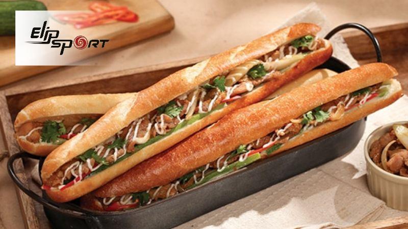 1 ổ bánh mì que xúc xích có thể chứa khoảng 180-230 calo