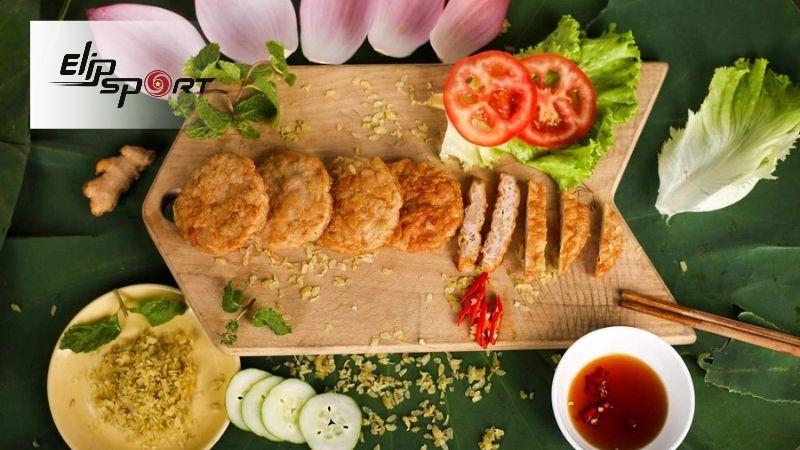 Nên chia nhỏ khẩu phần chả cốm cho mỗi lần ăn