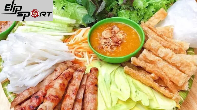 Ăn kèm nhiều rau xanh để tăng cường lượng chất xơ nạp vào cơ thể