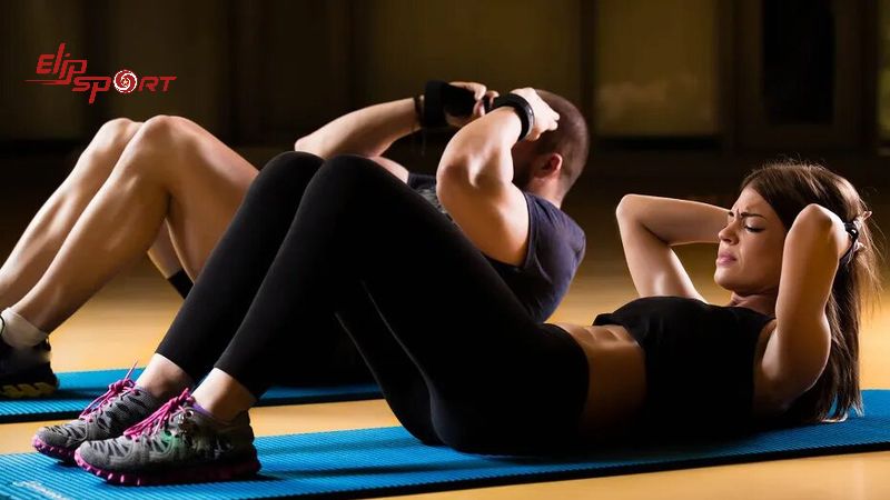 Crunch là một bài tập luyện cơ bụng hiệu quả