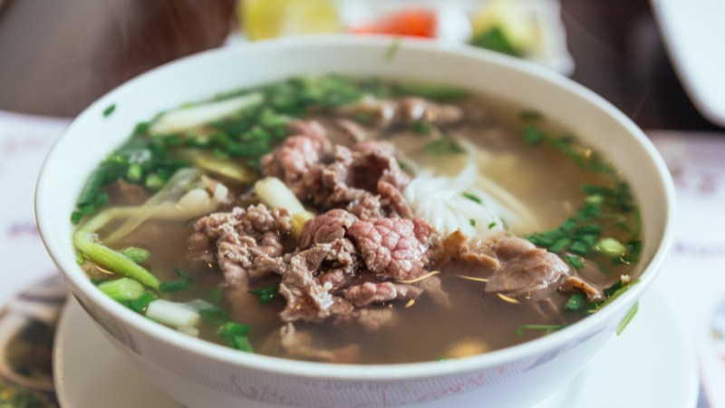 Phở có nhiều loại nước dùng