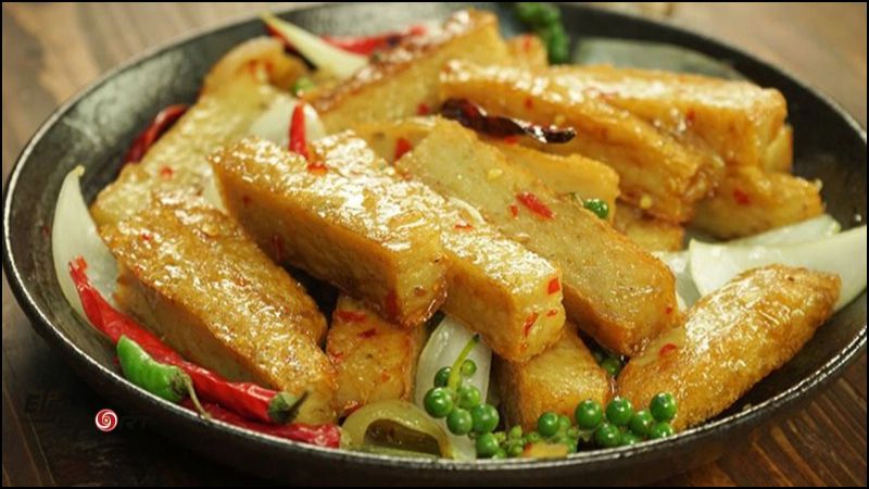 Ưu tiên chả cá có nguồn gốc rõ ràng, thương hiệu uy tín để đảm bảo an toàn và tốt cho sức khỏe