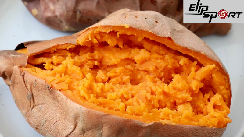 Khoai lang nướng là một nguồn cung cấp beta carotene dồi dào