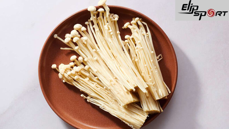 100g nấm kim châm cung cấp khoảng 20 đến 30 calo