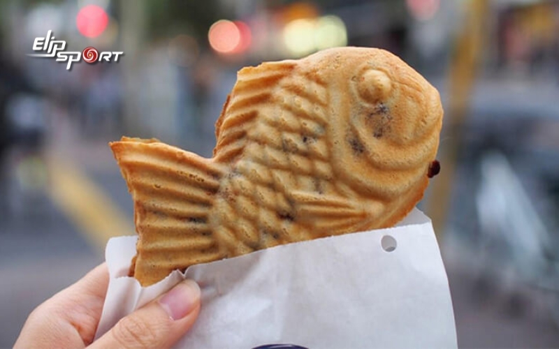 Taiyaki thực ra là một loại bánh có hình dáng giống cá tráp biển