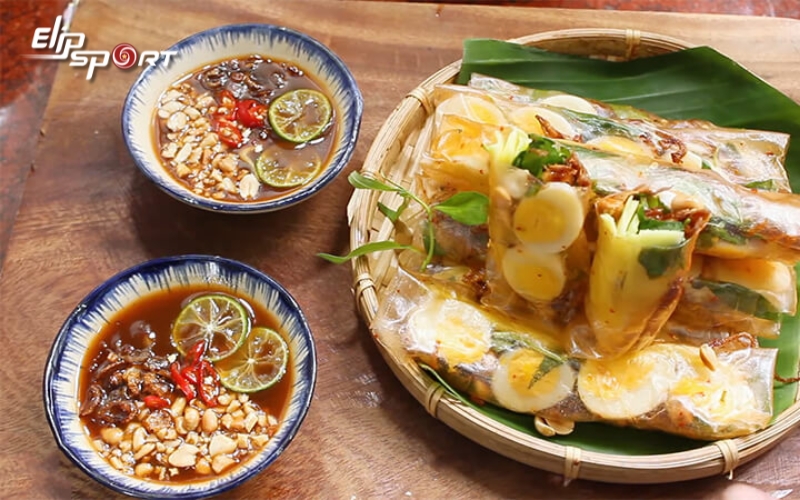 Bánh tráng cuốn sốt bơ me