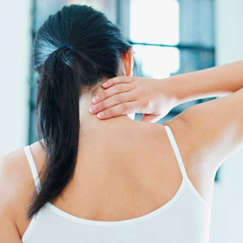 Phương pháp điều trị bệnh đau cổ và vai hiệu quả cần biết