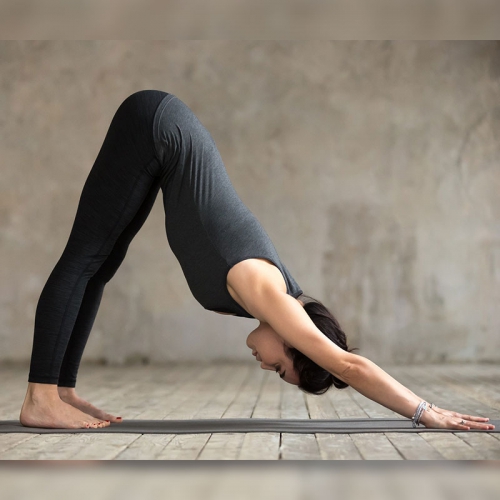 Có cần dùng tạ khi tập yoga giảm mỡ bắp tay không?
