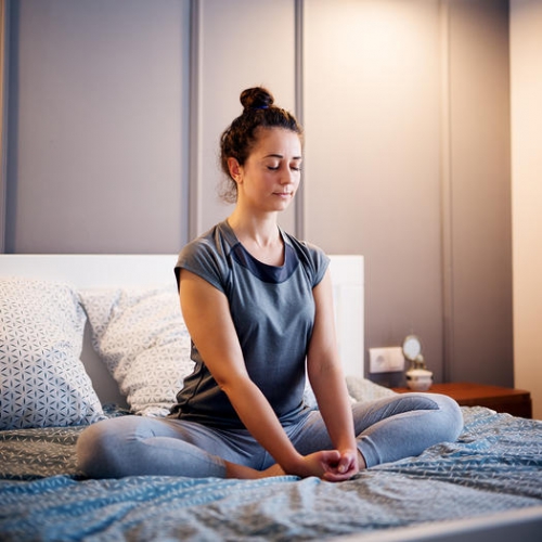 Top 6 bài tập yoga giảm mỡ bụng trước khi đi ngủ đơn giản hiệu quả