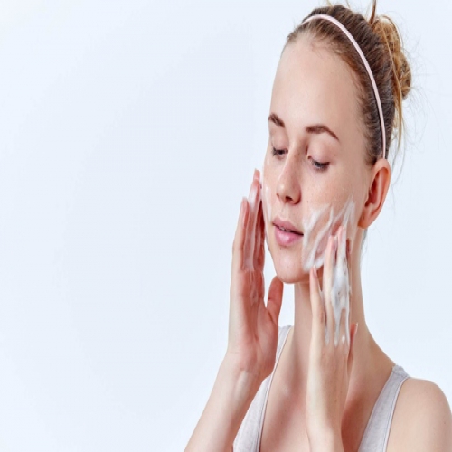 Hướng dẫn cách massage mặt khi rửa mặt bằng tay giúp da sạch đẹp