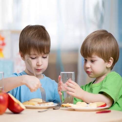 Thực đơn gồm thực đơn cho trẻ suy dinh dưỡng 7 tuổi giúp cải thiện sức khỏe